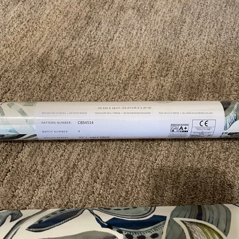 NuWallpaper x Caroline et Bettina Peel & Stick Wallpaper CBS4514 NEW Sealed
